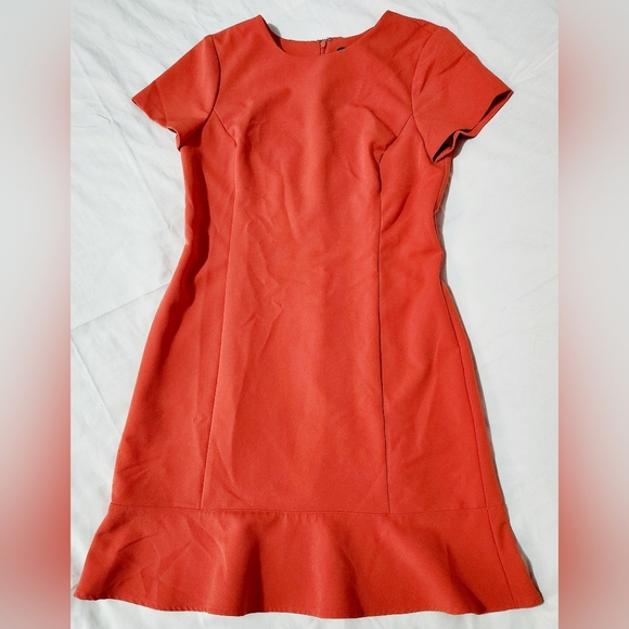 Ann Taylor Dresses & Skirts - Ann Taylor size 10 Red Dress